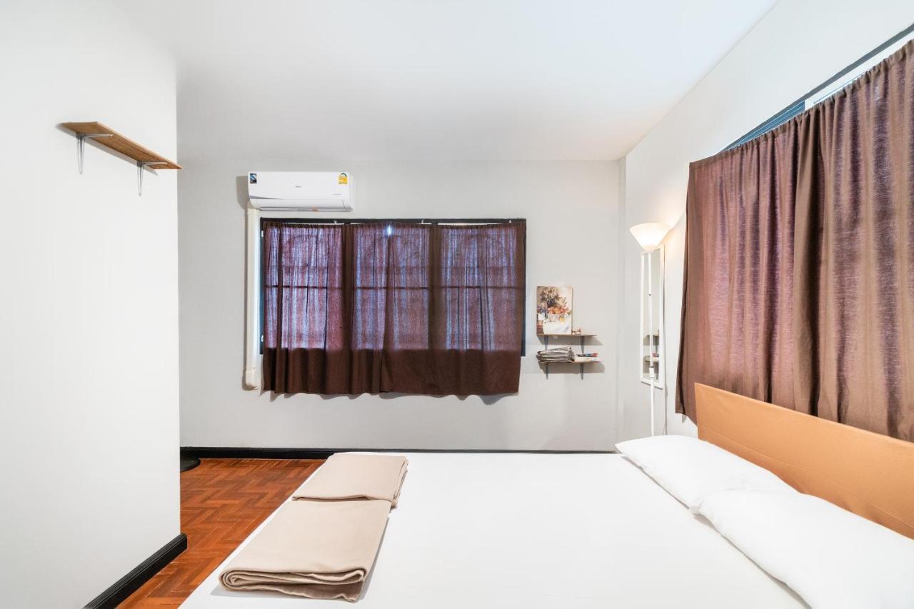 Oyo 677 Le Loftel Hostel Τσιάνγκ Μάι Εξωτερικό φωτογραφία
