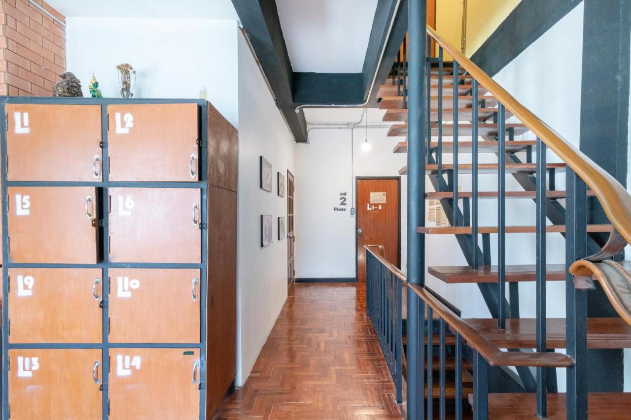 Oyo 677 Le Loftel Hostel Τσιάνγκ Μάι Εξωτερικό φωτογραφία
