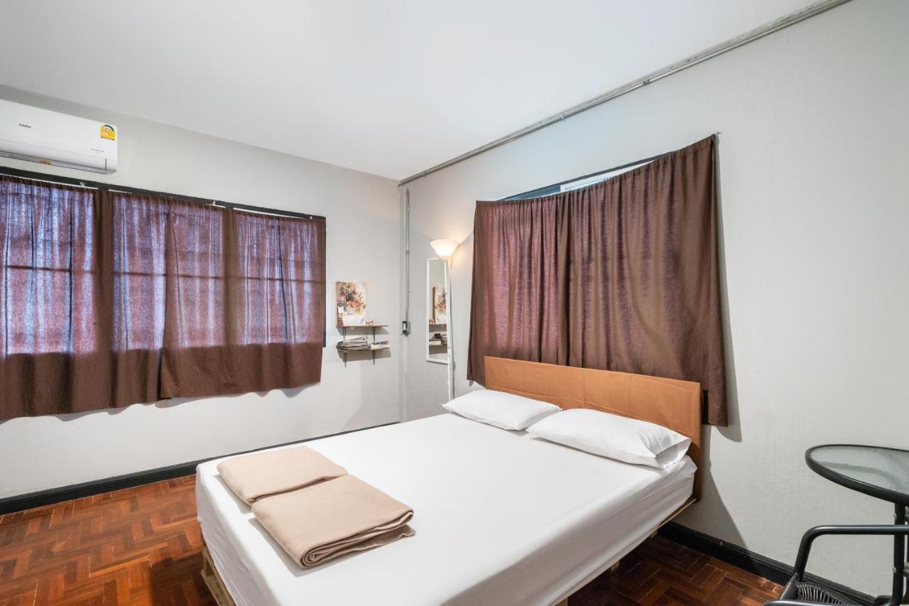 Oyo 677 Le Loftel Hostel Τσιάνγκ Μάι Εξωτερικό φωτογραφία